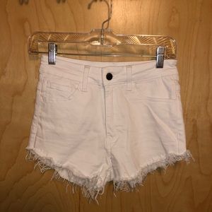 White frayed jean shorts